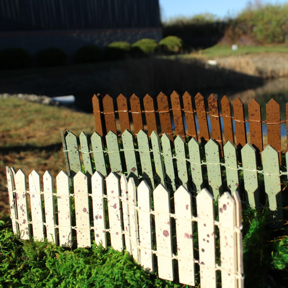 Traditional Mini Picket Fence: Fairy Garden Landscaping Miniature - Baby Feathers Gift Shop