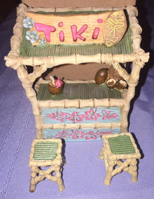  Tiki Bar with Stools Backyard Beach Miniature - Baby Feathers Gift Shop